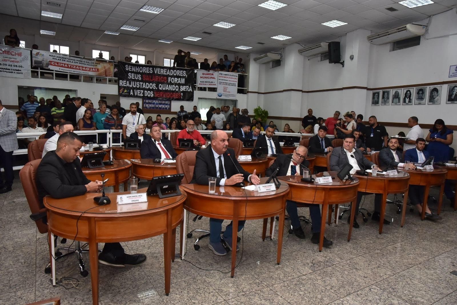 Vereadores de Nova Iguaçu discutem medidas de apoio a portadores de Lupus e Autismo