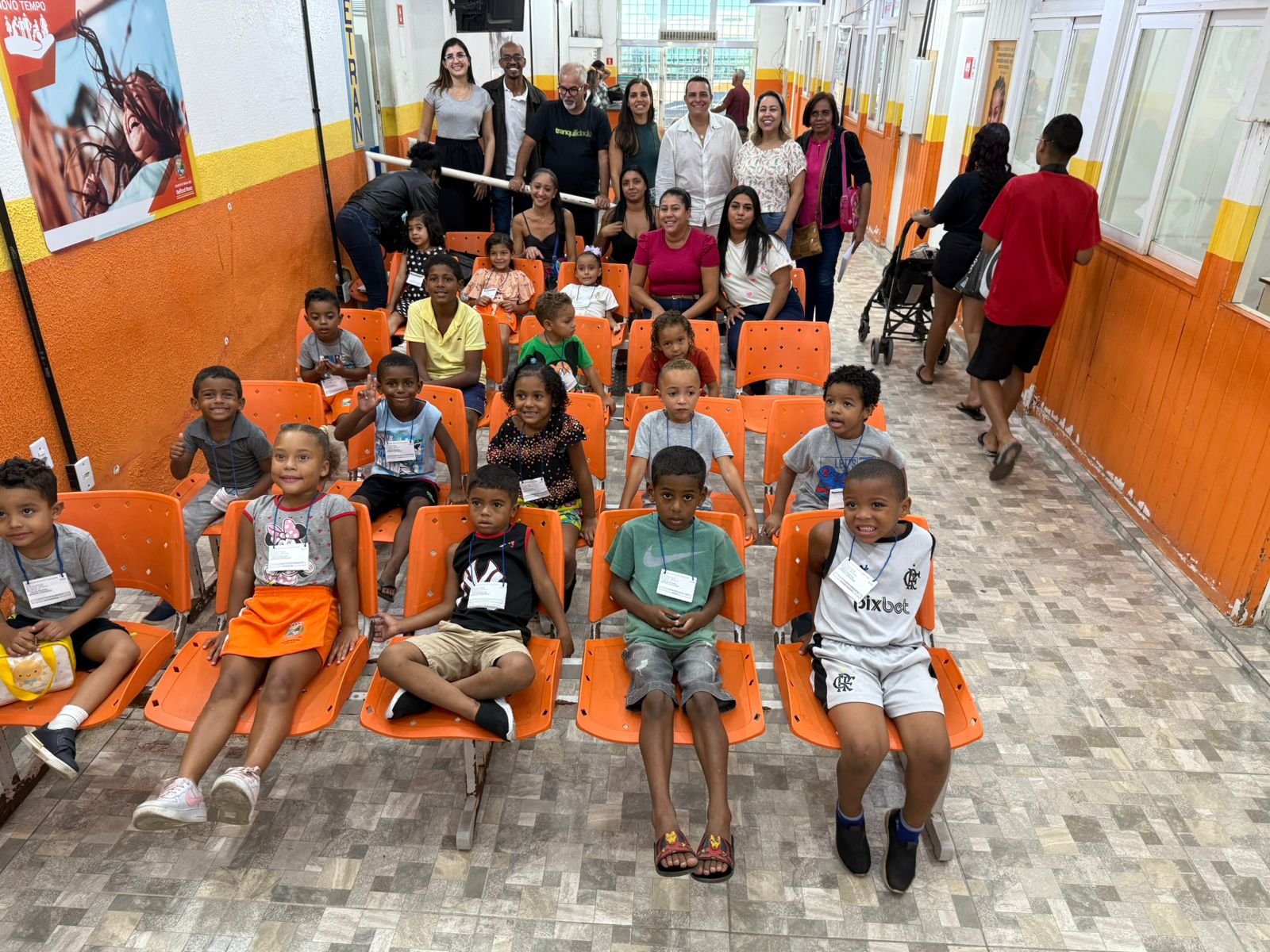 Crianças e adolescentes de toda rede de ensino de Belford Roxo têm a oportunidade de tirar Carteira de Identidade. A identificação civil e biométrica está disponível desde a manhã de hoje (05/05), através do Programa Protegendo o Futuro para alunos de creches até o nono ano.