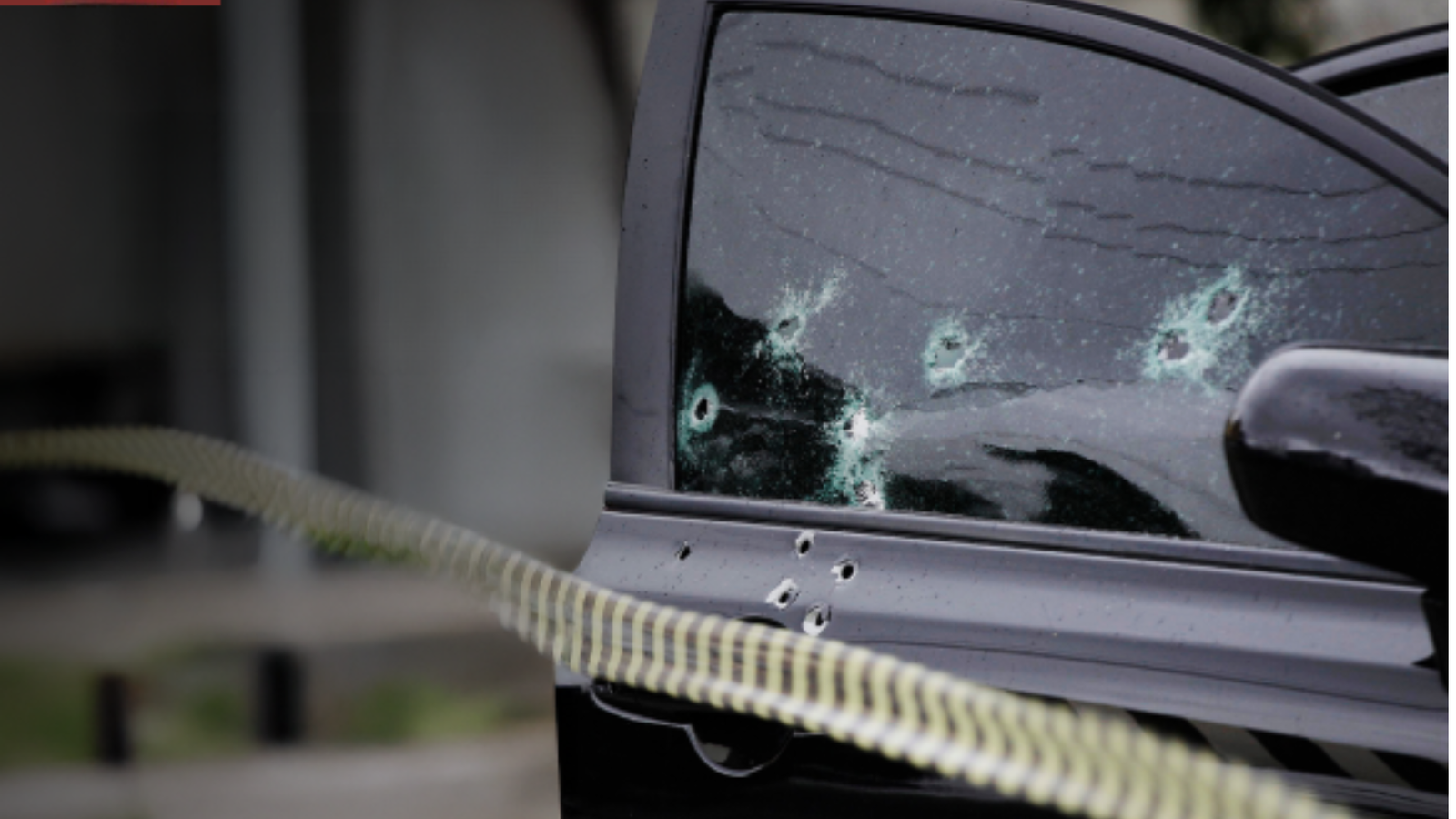 Anderson seguiu o carro de aplicativo onde estavam as três mulheres e o motorista do veículo, efetuando disparos de arma de fogo que feriram uma das vítimas.
