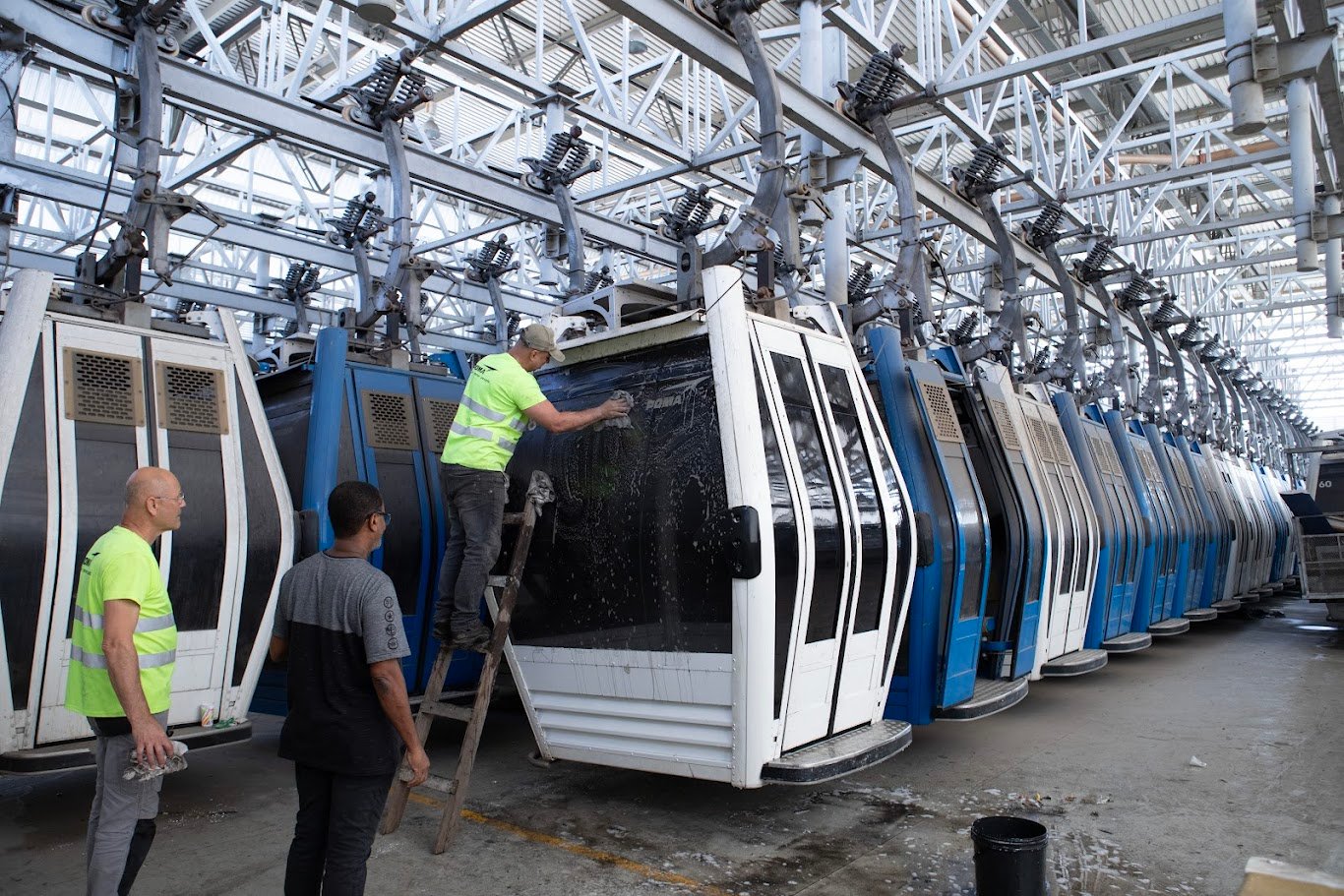 Governo do Estado avança nas obras do Teleférico do Alemão