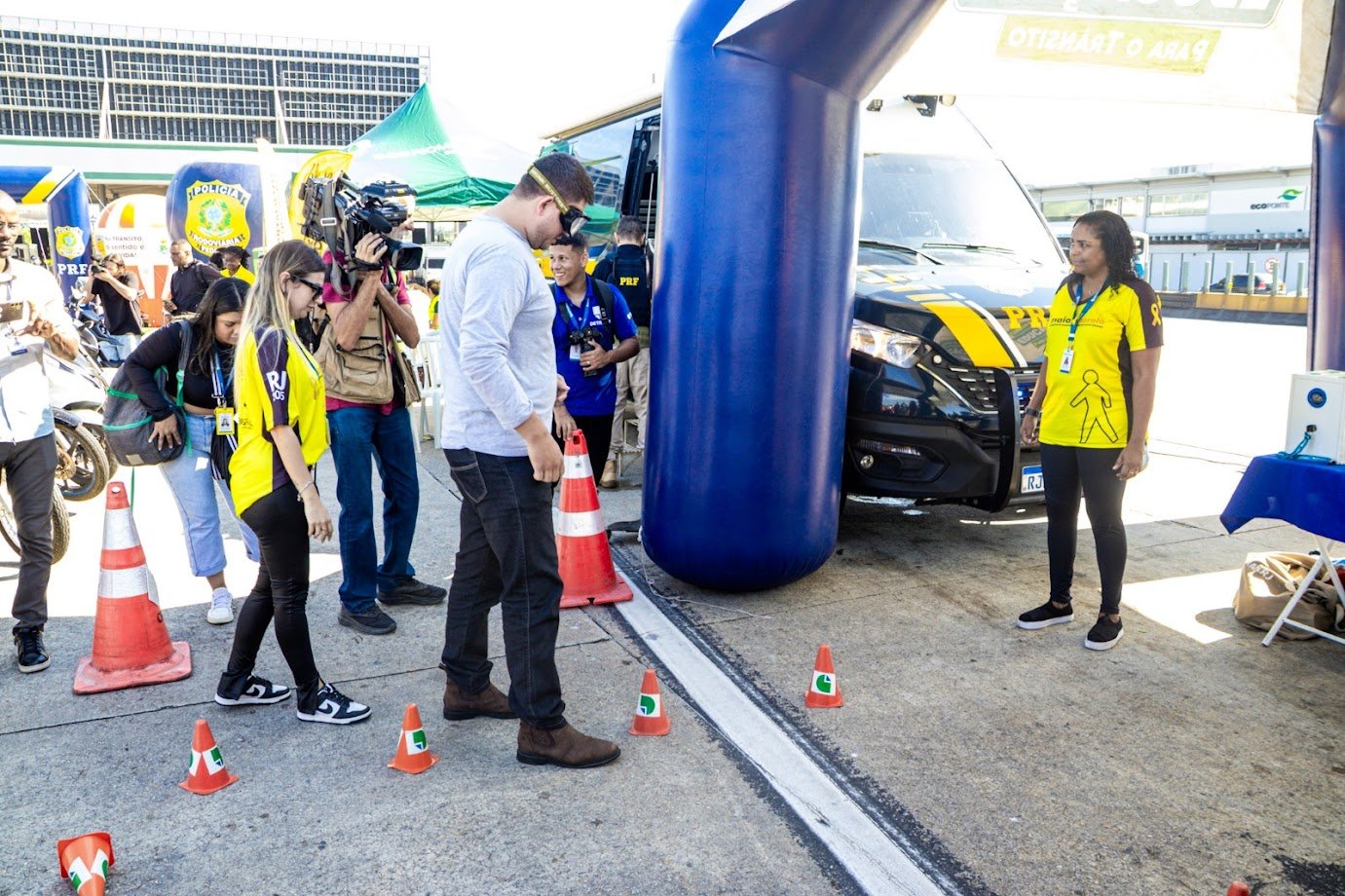 O Governo do Estado aderiu ao movimento internacional do Maio Amarelo, de promoção da segurança no trânsito. Durante todo o mês, a campanha ganha diferentes localidades com ações educativas e de conscientização, promovidas por diferentes secretarias e órgãos estaduais. Em 2025, o lema da campanha é “Desacelere. Seu bem maior é a vida”.