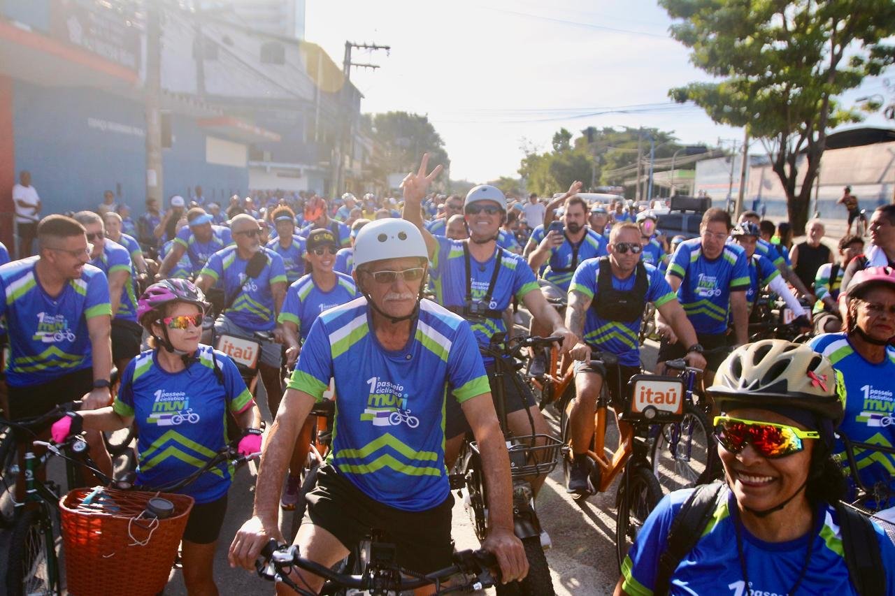 Evento reuniu moradores da cidade nos 18 km de ciclovia entregues pelo Governo do Estado