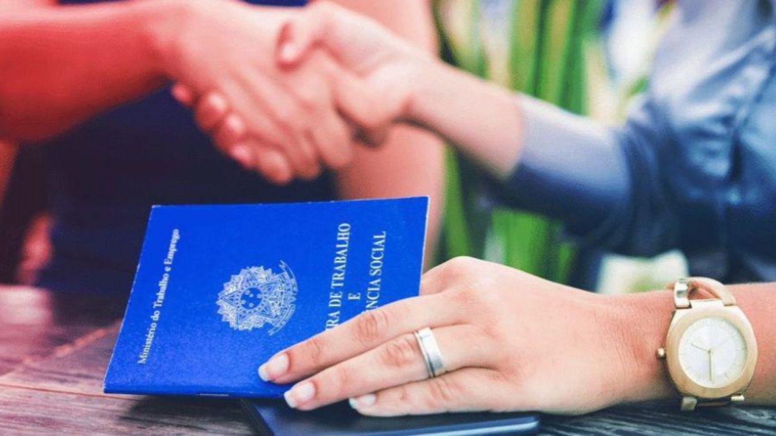 O Estado do Rio de Janeiro também se destaca com o salário médio real de admissão em R$ 2.272,53, acima do nacional, que ficou em R$ 2.251,81. Os dados são do Novo Cadastro Geral de Empregados e Desempregados (Caged), divulgado na tarde desta quarta-feira (29/05) pelo ministro do Trabalho e Emprego, Luiz Marinho.