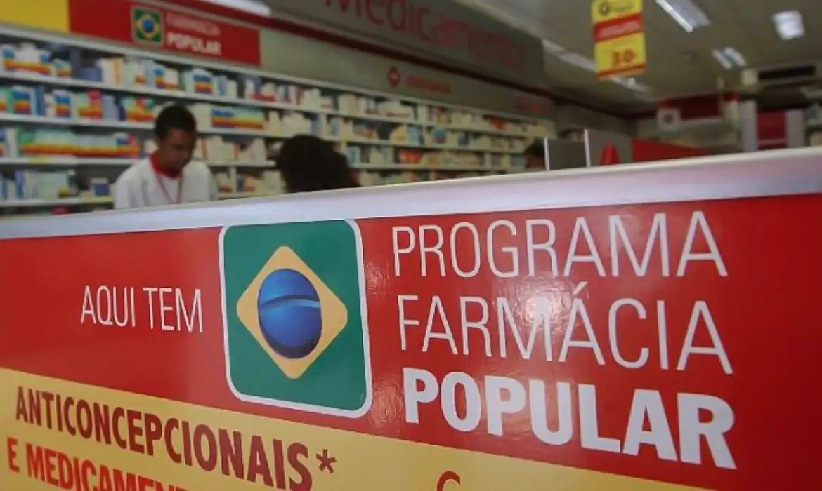 O primeiro envio, segundo a pasta, será para o grupo de pessoas com hipertensão que fizeram apenas três retiradas de medicamentos ao longo dos últimos 12 meses no programa Farmácia Popular.