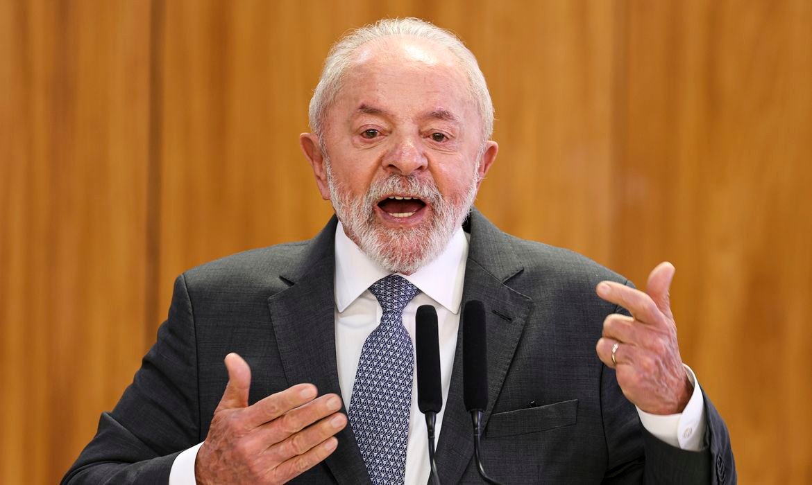 Em janeiro deste ano, Lula fez exames de imagem da cabeça, após procedimentos a que foi submetido devido ao acidente doméstico que sofreu em outubro de 2024.