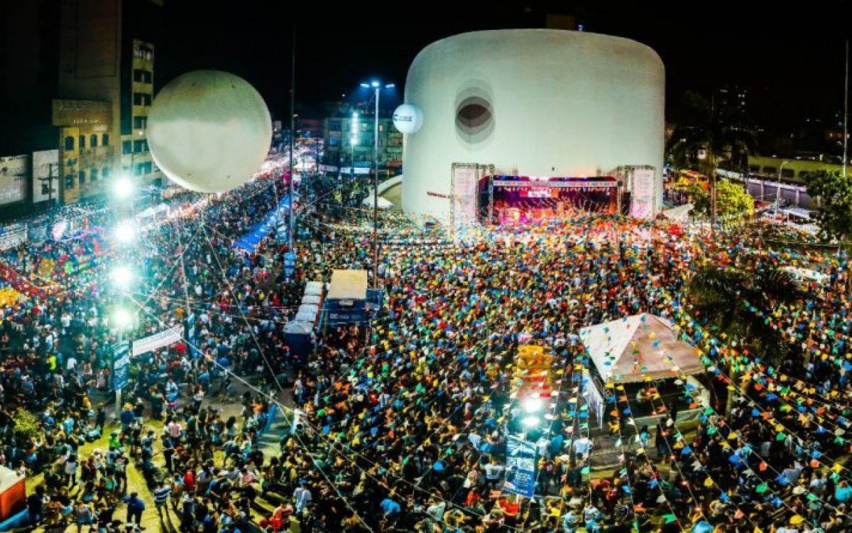 A quermesse, com barracas de comida, shows populares e apresentação de quadrilhas vai começar no dia 11, quarta-feira, às 16h00.