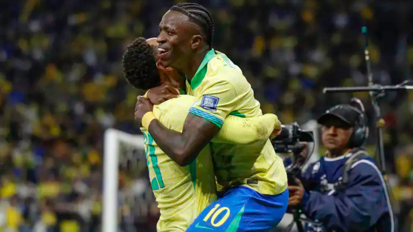 A seleção brasileira garantiu a classificação para a Copa do Mundo de 2026, que será disputada no México, no Canadá e nos Estados Unidos. O feito foi alcançado na noite desta terça-feira (10), quando o Brasil derrotou o Paraguai por 1 a 0, em Itaquera, São Paulo.