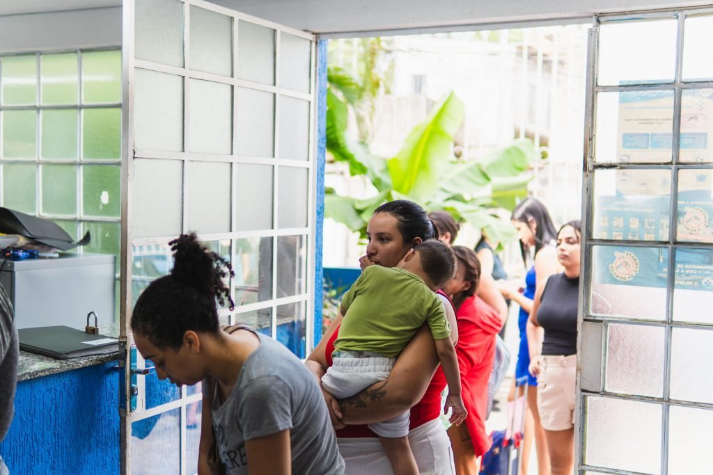 Nesta segunda-feira, 9 de junho, é marcado o Dia Nacional da Imunização, data que reforça a importância das vacinas na prevenção de doenças. Em Nilópolis, 24.307 pessoas foram imunizadas neste ano.