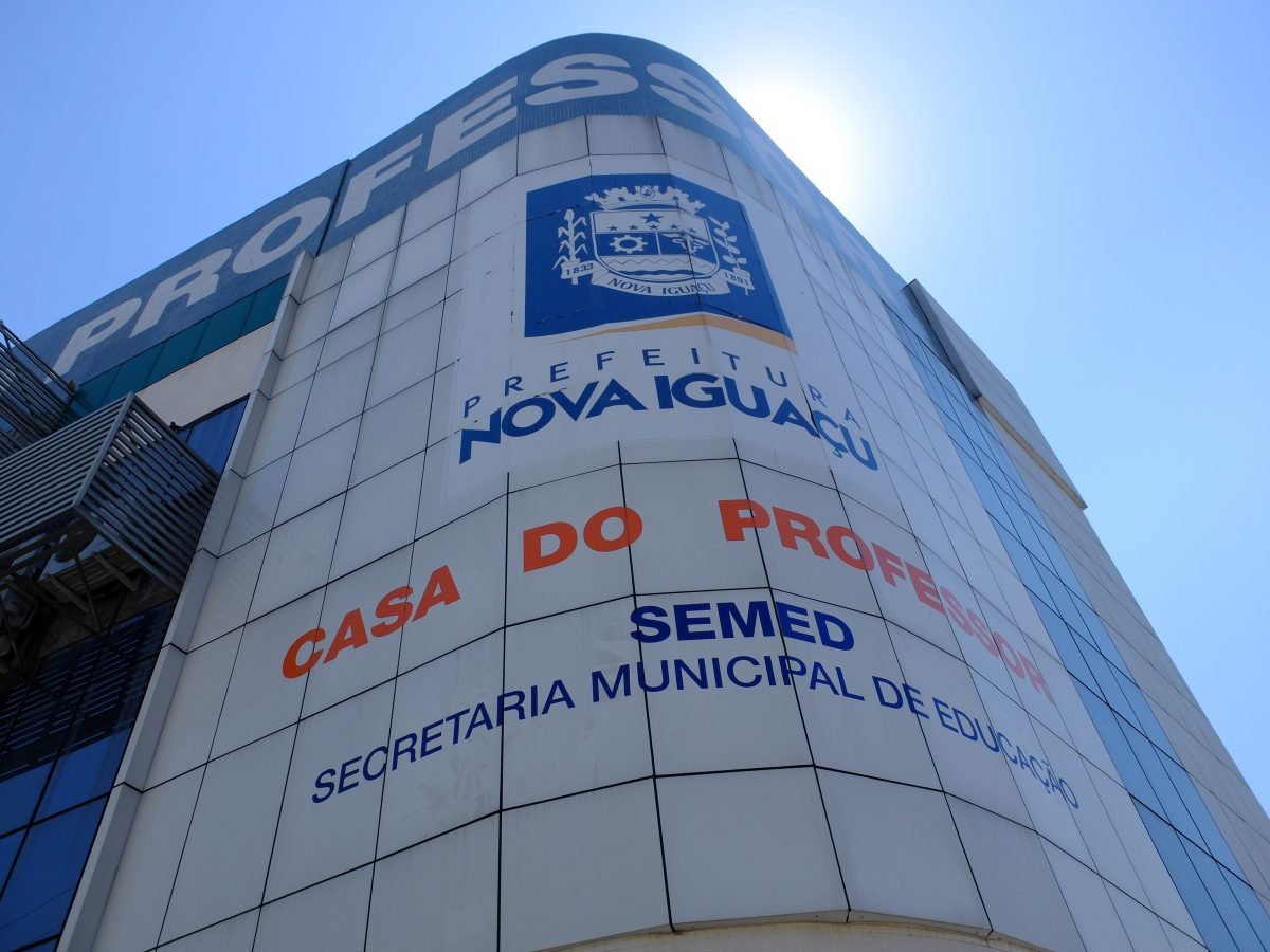 Do total de vagas, 496 são para ampla concorrência, 34 para pessoas com deficiência (PCDs) e 133 para pessoas negras e indígenas.